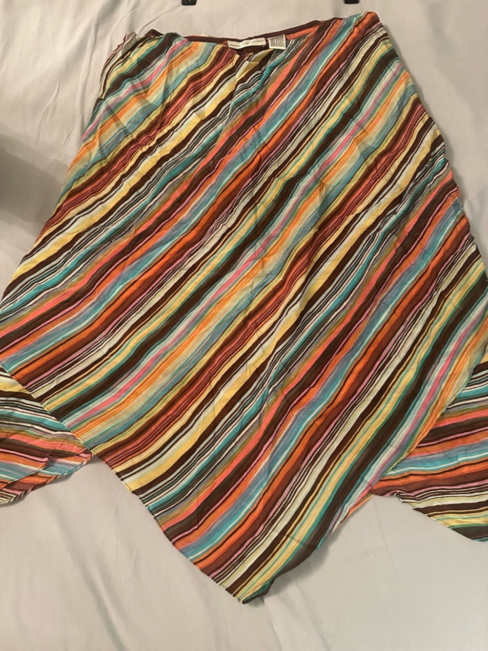 Dana Buchman silk skirt size 10 gorgeous colors handkerchief bottom